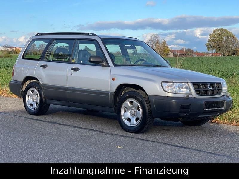 Grau Gebraucht 2000 Subaru Forester SUV | 3.900 € - Bild 1/4