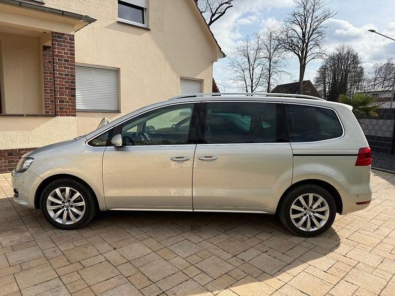 Brugt VW Sharan Highline 140 HK (102 kW) 2012 Sølv MPV