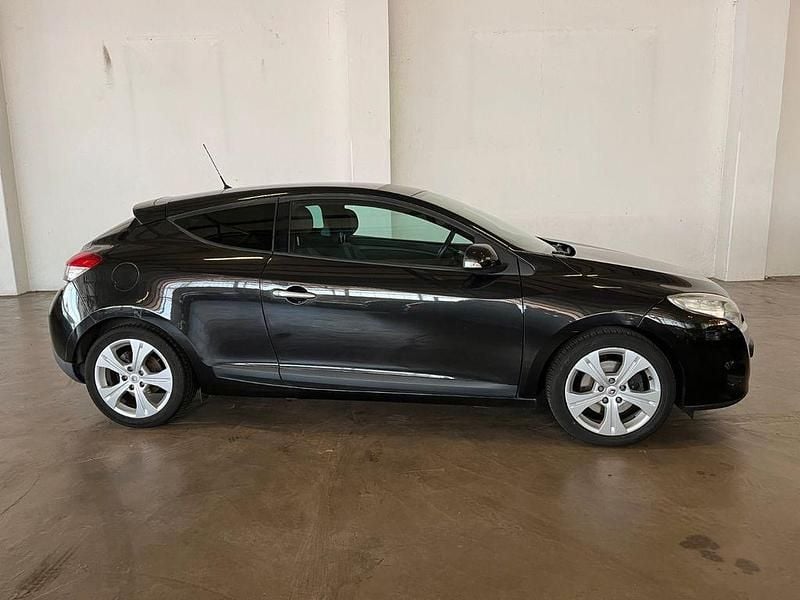 Gebraucht Renault Mégane III Dynamique 179 PS (131 kW) 2009 Schwarz Coupé