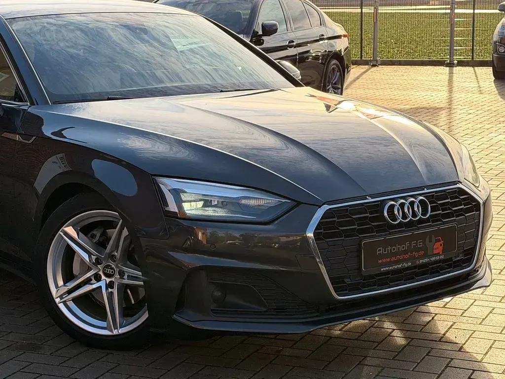 Gebraucht Audi A5 Sportback Sport 204 PS (150 kW) 2023 Grau Kleinwagen