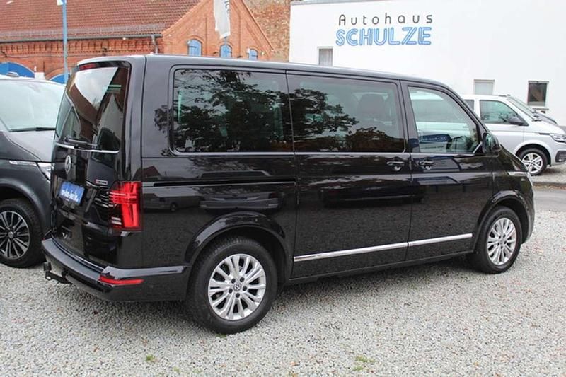 Gebraucht VW Multivan Highline 204 PS (150 kW) 2022 Lc9x deep black perleffeckt Van