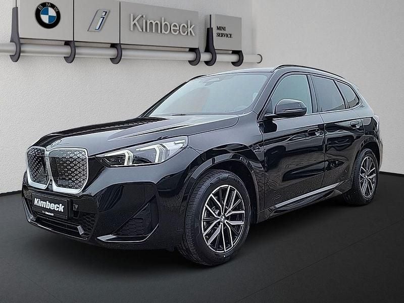 Neu BMW iX1 M Sport 203 kW (277 PS) 2026 M portimao blau metallic SUV