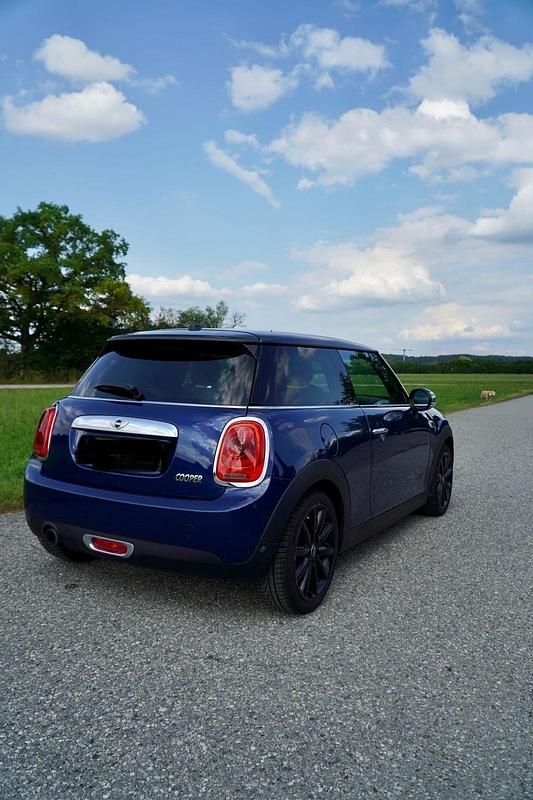 Gebraucht Mini Cooper 136 PS (100 kW) 2015 Blau Kleinwagen