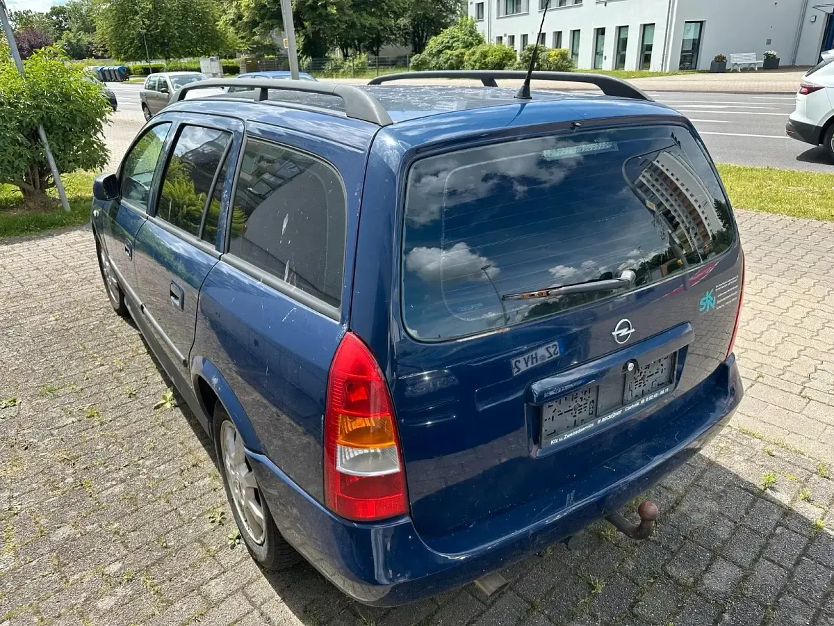 Gebraucht Opel Astra 101 PS (74 kW) 2005 Blau Kombi