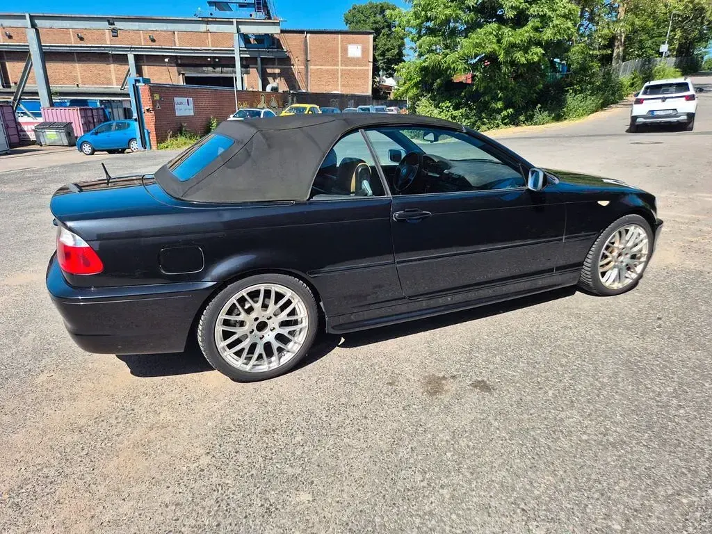 Gebraucht BMW 318 Sport Line 150 PS (110 kW) 2006 Schwarz Cabrio