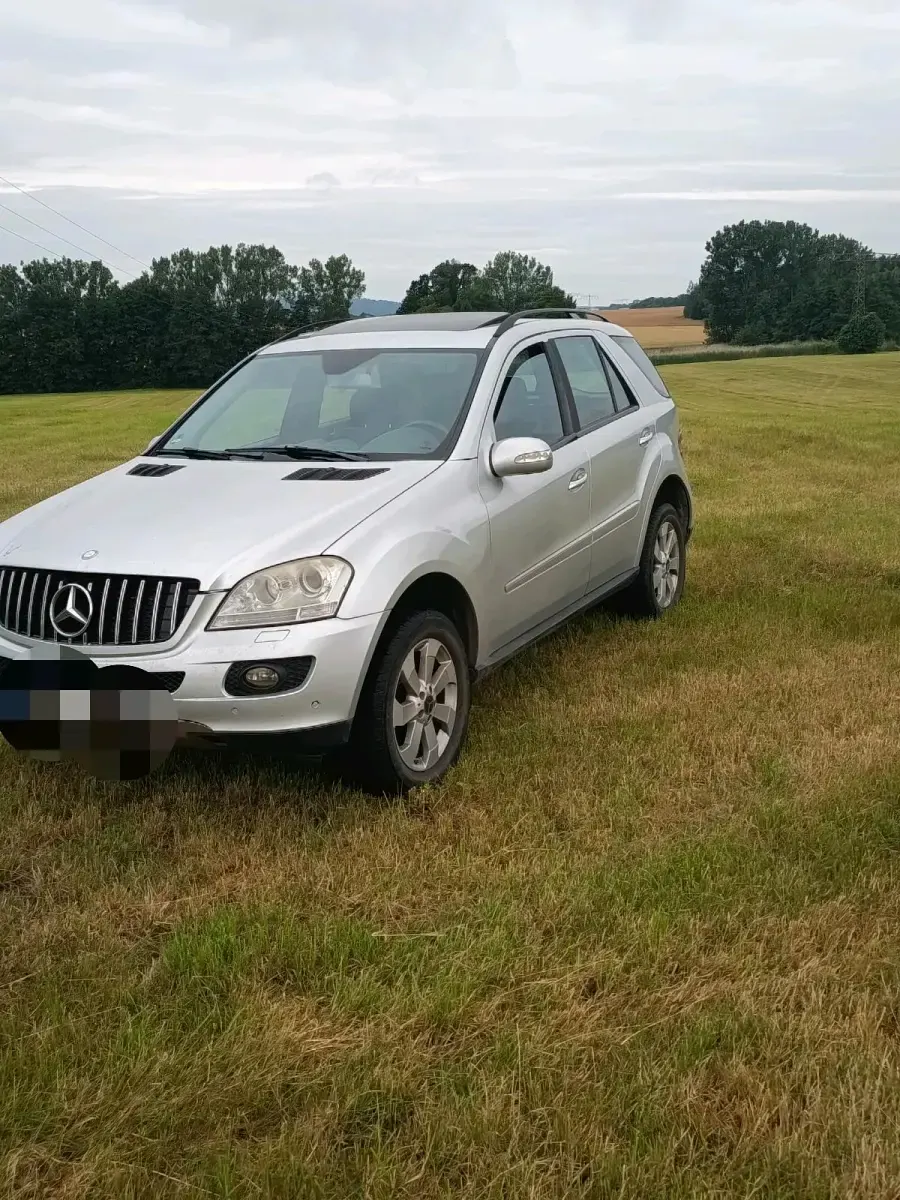 Gebraucht Mercedes ML320 224 PS (164 kW) 2008 Silber SUV