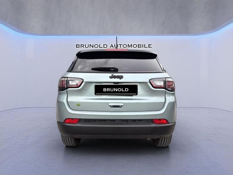 Gebraucht Jeep Compass 131 PS (96 kW) 2023 Blau SUV