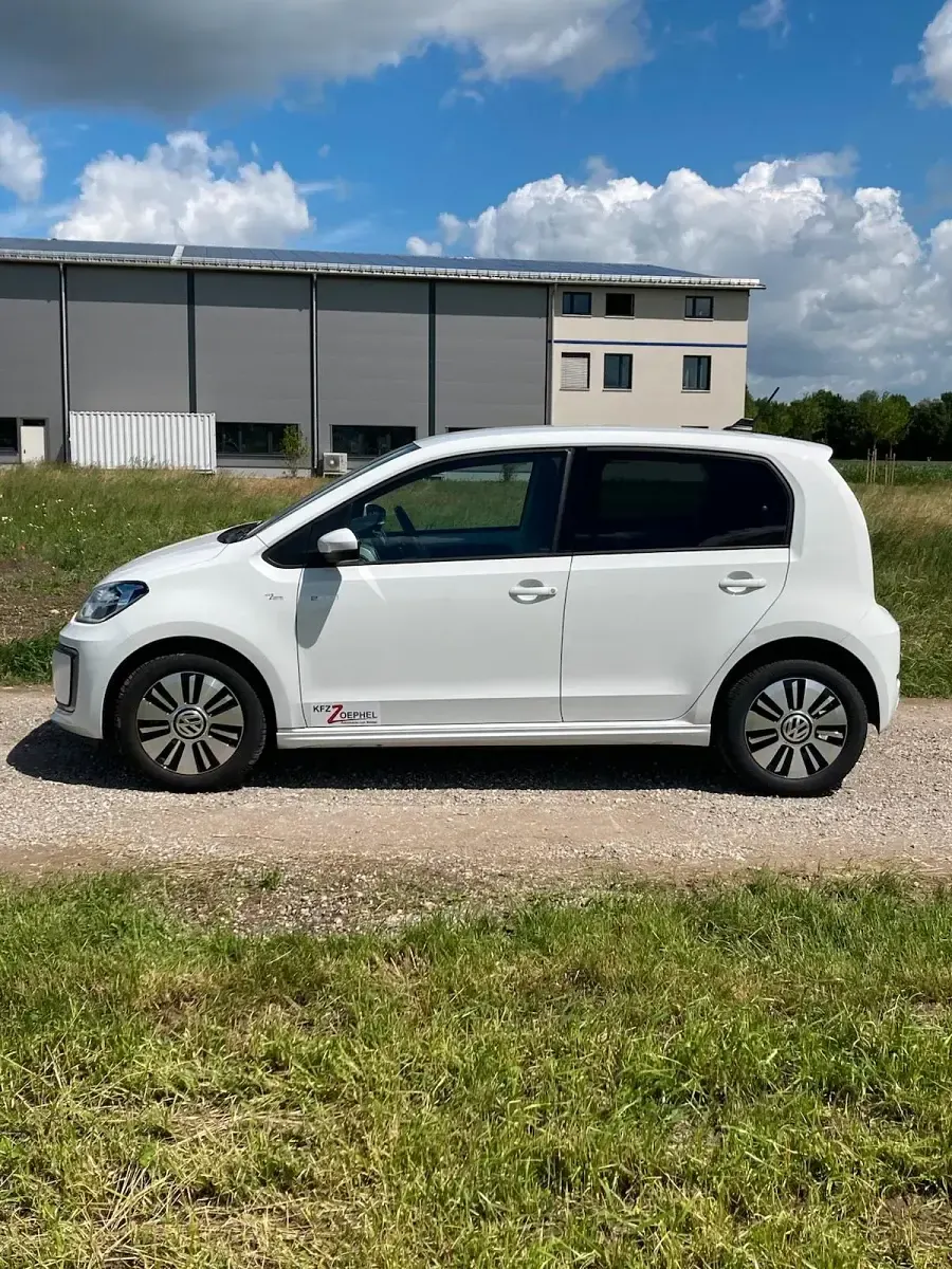Gebraucht VW e-up! Highline 60 kW (82 PS) 2017 Weiß Kleinwagen