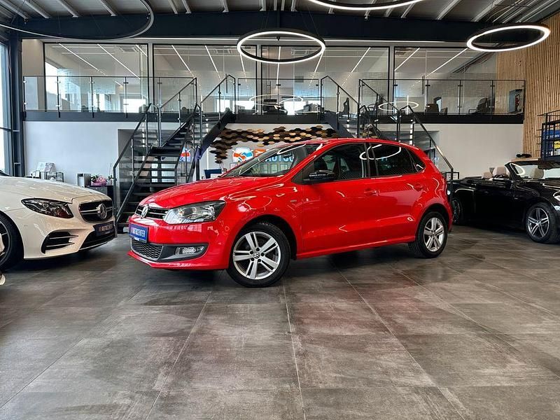 Rot Gebraucht 2013 VW Polo Match Limousine | 6.490 € (Fairer Preis) - Bild 1/4
