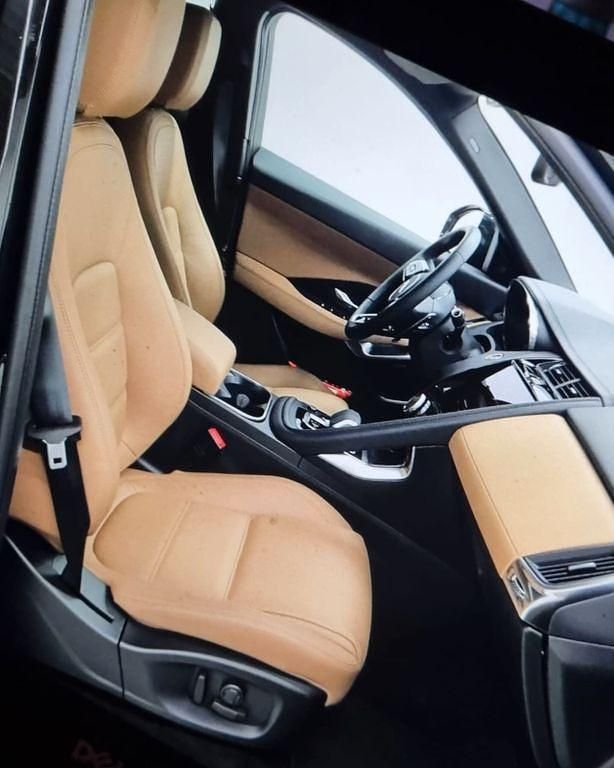 Gebraucht Jaguar E-Pace R-Dynamic 163 PS (119 kW) 2023 Schwarz SUV