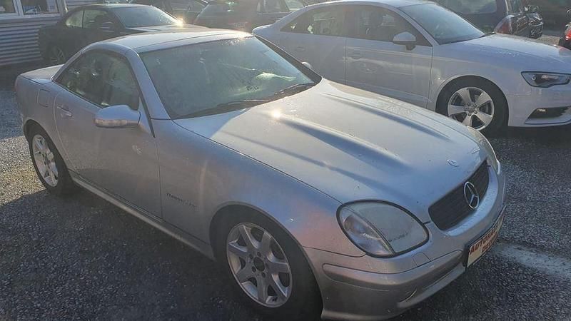 Gebraucht Mercedes SLK200 Edition 163 PS (119 kW) 2003 Silber Cabrio