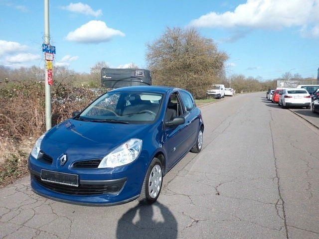 Blau Gebraucht 2009 Renault Clio II Campus Limousine | 3.499 € (Fairer Preis) - Bild 1/4