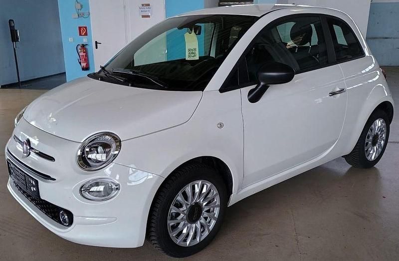 Weiß Gebraucht 2024 Fiat 500 Tech Kleinwagen | 13.990 € (Fairer Preis) - Bild 1/1