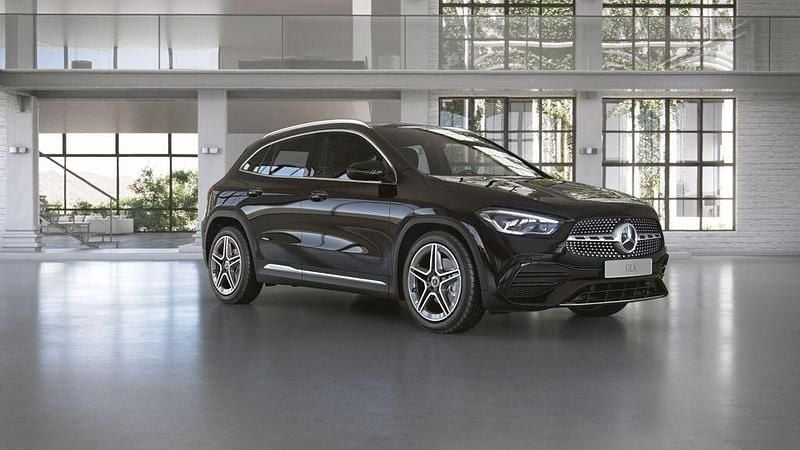 Schwarz Gebraucht 2022 Mercedes GLA200 AMG SUV | 33.900 € (Fairer Preis) - Bild 1/4