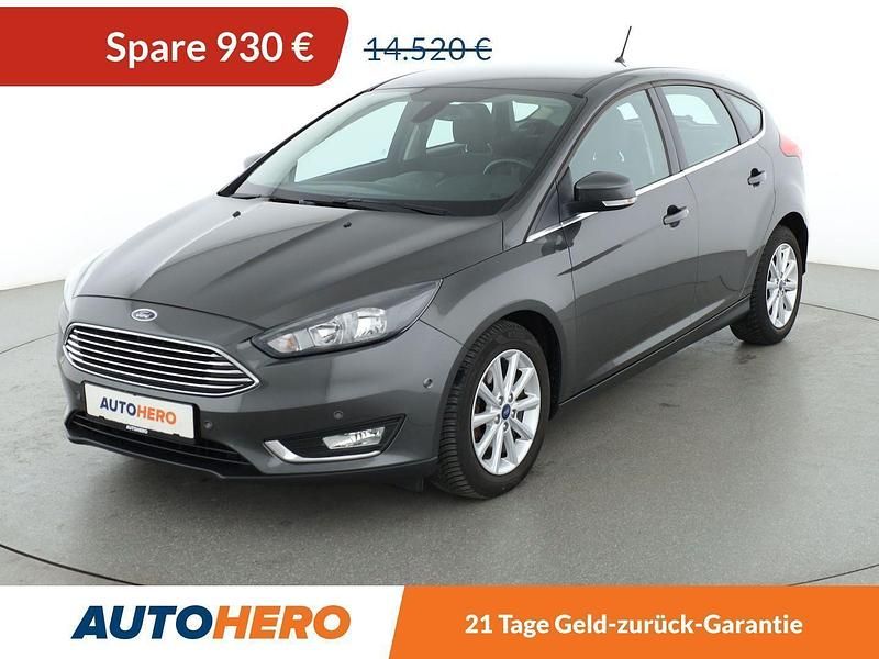 Grau Gebraucht 2018 Ford Focus Titanium Limousine | 13.280 € (Fairer Preis) - Bild 1/3