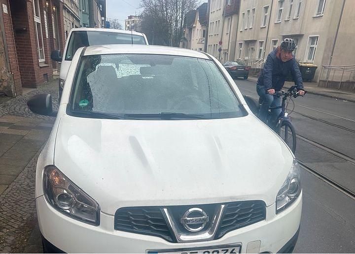 Weiß Gebraucht 2013 Nissan Qashqai SUV | 5.400 € - Bild 1/4