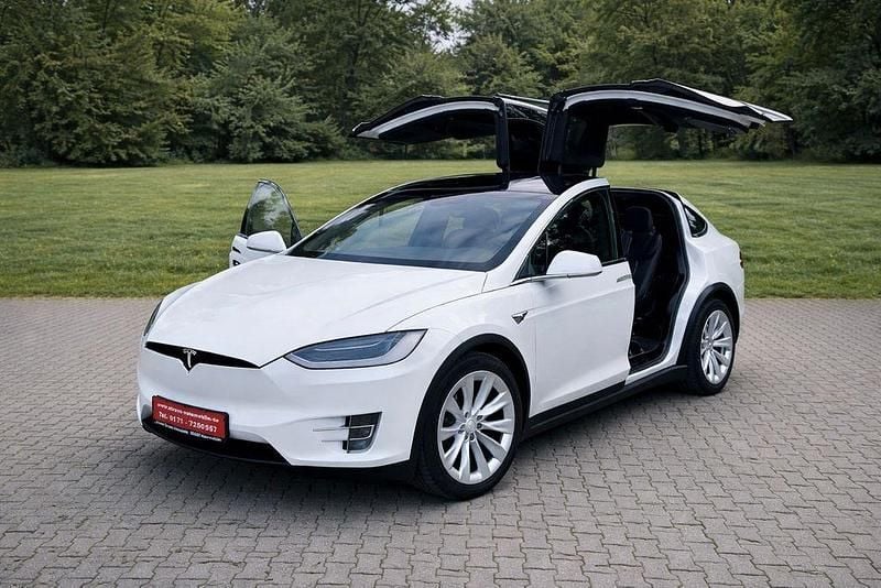 Second-hand Tesla Model X Performance 386 kW (525 CP) 2018 Alb SUV
