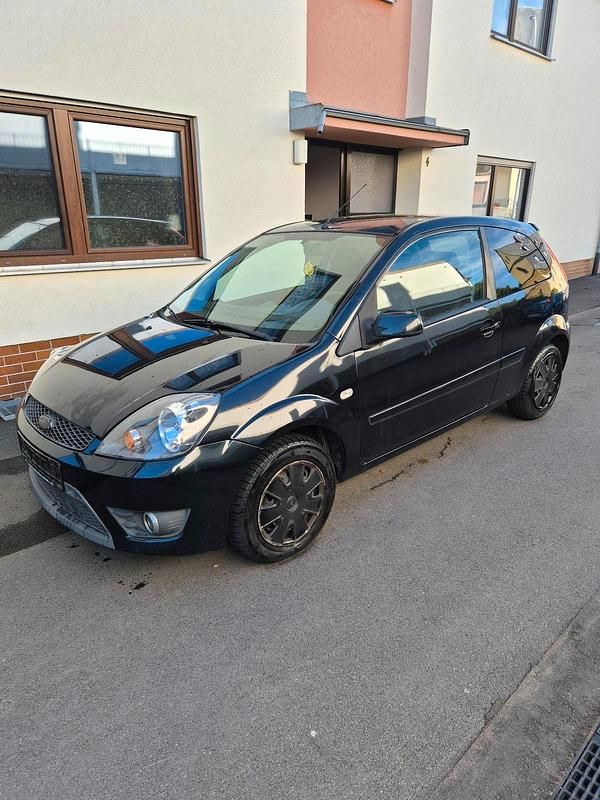 Gebraucht Ford Fiesta 69 PS (50 kW) 2007 Kleinwagen