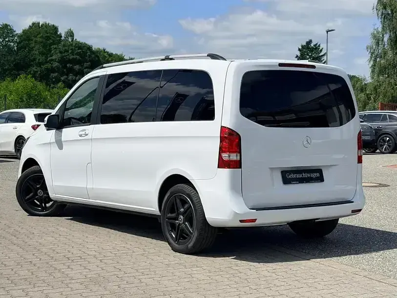 Gebraucht Mercedes V220 163 PS (119 kW) 2020 Andere Van / Kleinbus
