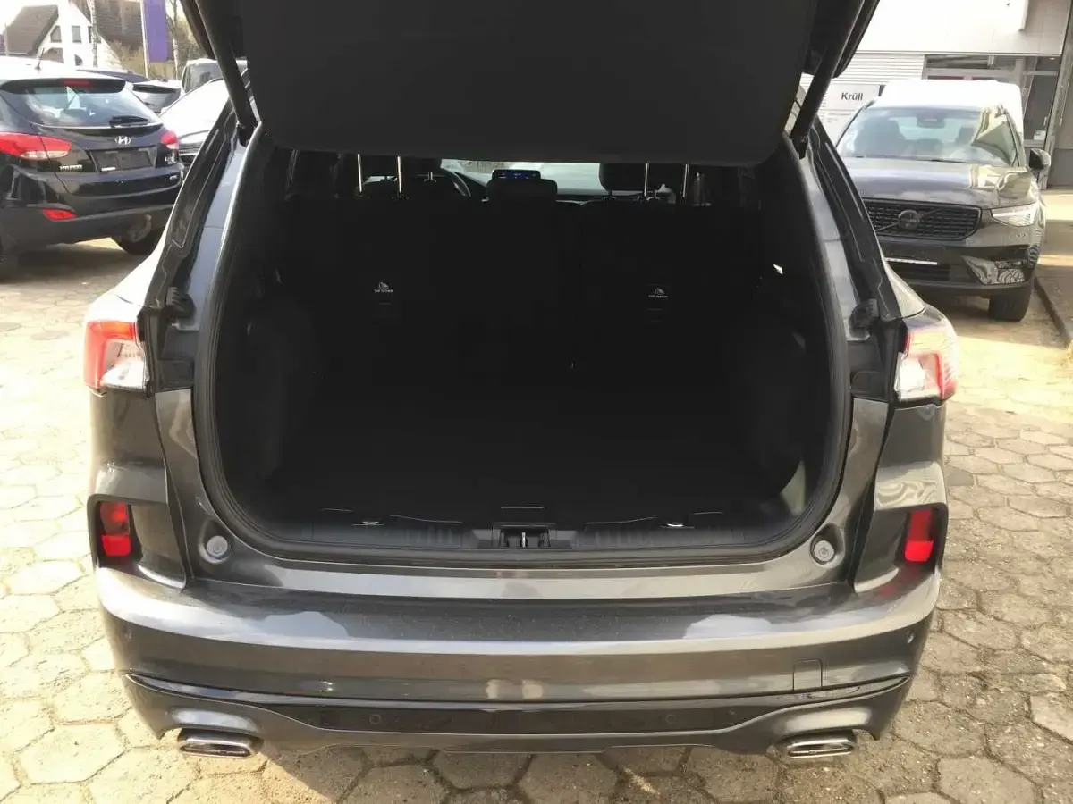 Gebraucht Ford Kuga ST-Line X 152 PS (111 kW) 2022 Blau SUV