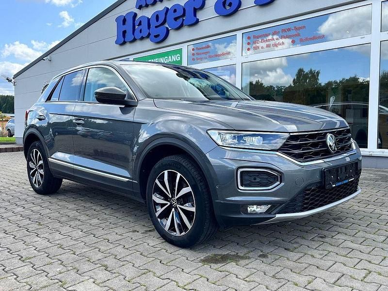 Indiumgrau (metallic) Gebraucht 2021 VW T-Roc Style SUV | 21.490 € (Fairer Preis) - Bild 1/4
