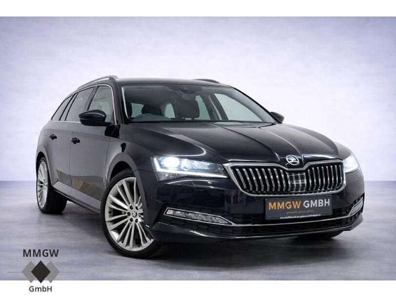 Gebraucht Skoda Superb Style 150 PS (110 kW) 2022 Schwarz Kombi