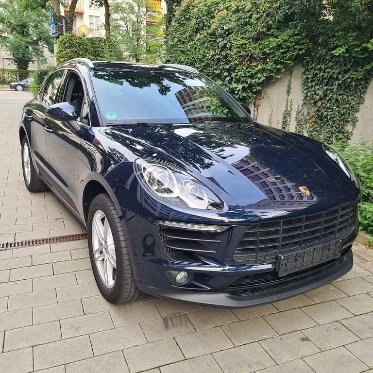 Blau Gebraucht 2017 Porsche Macan S SUV | 42.899 € (Superpreis) - Bild 1/4