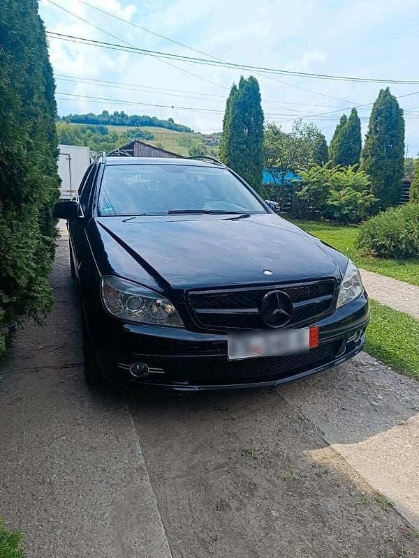 Schwarz Gebraucht 2010 Mercedes C200 Kombi | 2.999 € - Bild 1/4