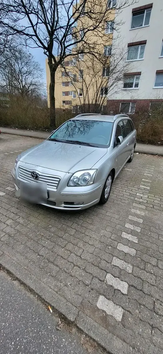 Gebraucht Toyota Avensis 120 PS (88 kW) 2003 Andere farben Kombi
