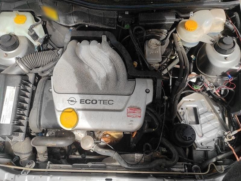 Second-hand Opel Astra 101 CP (74 kW) 1995 Gri Berlinǎ