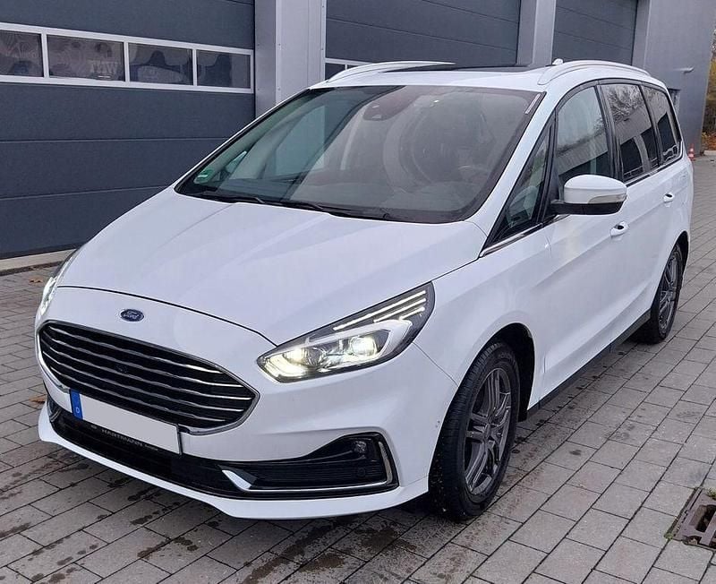 Weiß Gebraucht 2023 Ford Galaxy Titanium Van / Kleinbus | 41.519 € - Bild 1/4