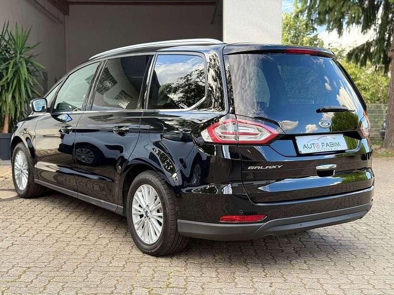 Gebraucht Ford Galaxy Titanium 179 PS (131 kW) 2016 Iridiumschwarz metallic Van / Kleinbus