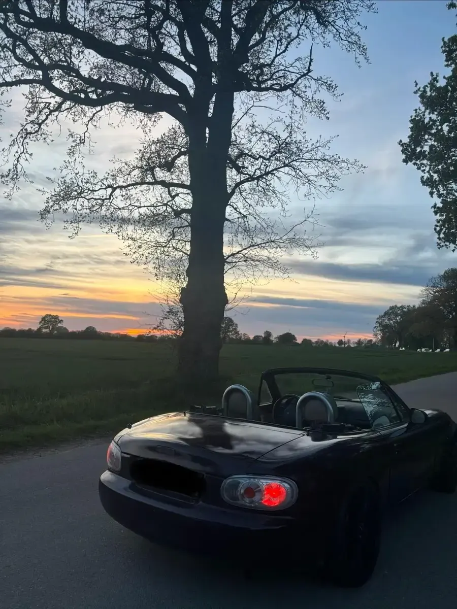 Gebraucht Mazda MX5 Edition 110 PS (80 kW) 2001 Rot Cabrio