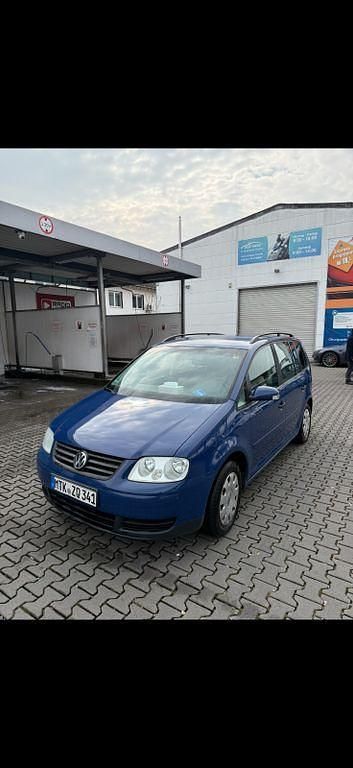 Blau Gebraucht 2005 VW Touran Conceptline Van / Kleinbus | 2.300 € (Fairer Preis) - Bild 1/4