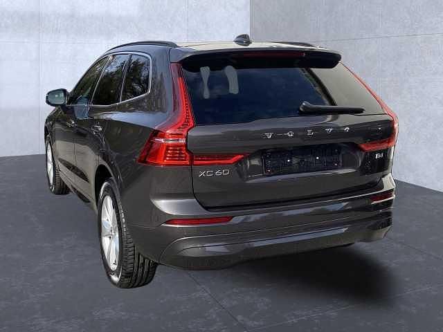 Gebraucht Volvo XC60 145 PS (106 kW) 2022 SUV