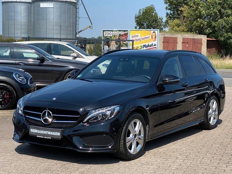 Schwarz Gebraucht 2015 Mercedes C220 AMG Kombi | 12.490 € (Fairer Preis) - Bild 1/4