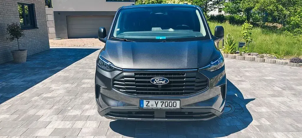 Gebraucht Ford Transit Custom 136 PS (100 kW) 2024 Grau Van / Kleinbus