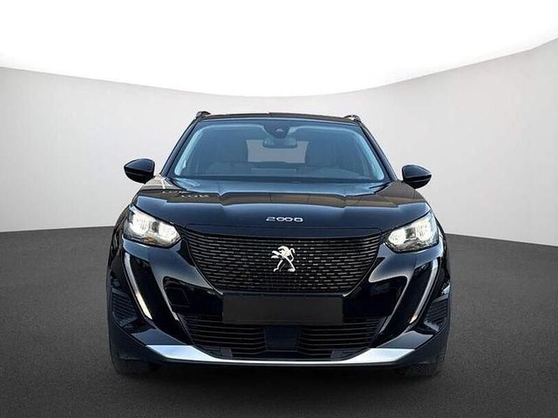 Gebraucht Peugeot e-2008 Allure 100 kW (136 PS) 2022 Schwarz SUV