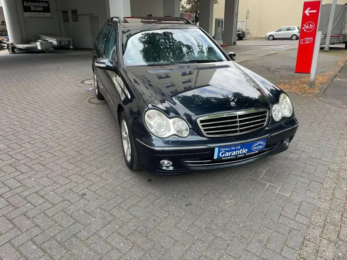 Gebraucht Mercedes C240 Avantgarde 170 PS (125 kW) 2004 Smaragdschwarz Kombi
