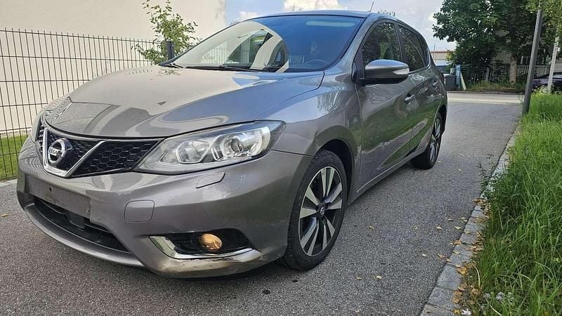 Precision grey (m) Gebraucht 2014 Nissan Pulsar Tekna Kleinwagen | 4.999 € (Guter Preis) - Bild 1/4