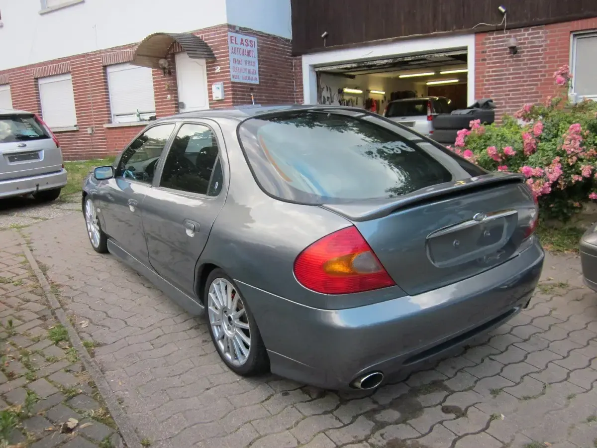 Gebraucht Ford Mondeo ST200 170 PS (125 kW) 1997 Grau Limousine