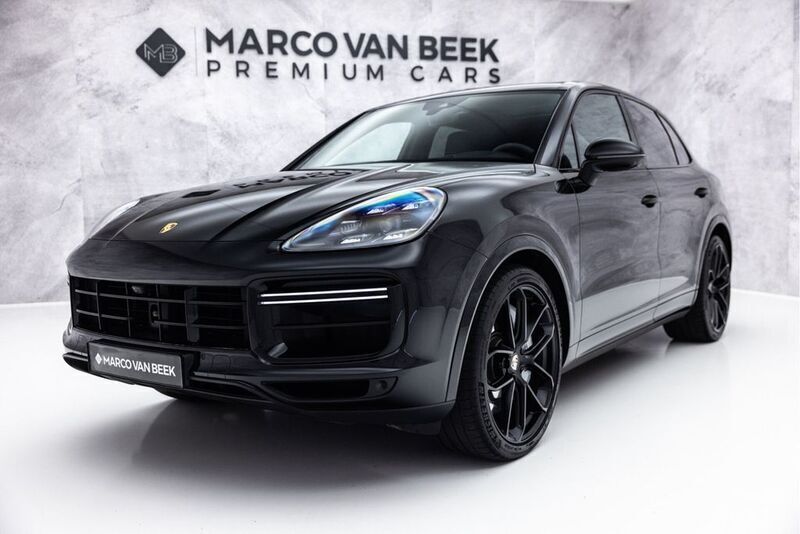Schwarz Gebraucht 2019 Porsche Cayenne Turbo SUV | 79.899 € (Fairer Preis) - Bild 1/4