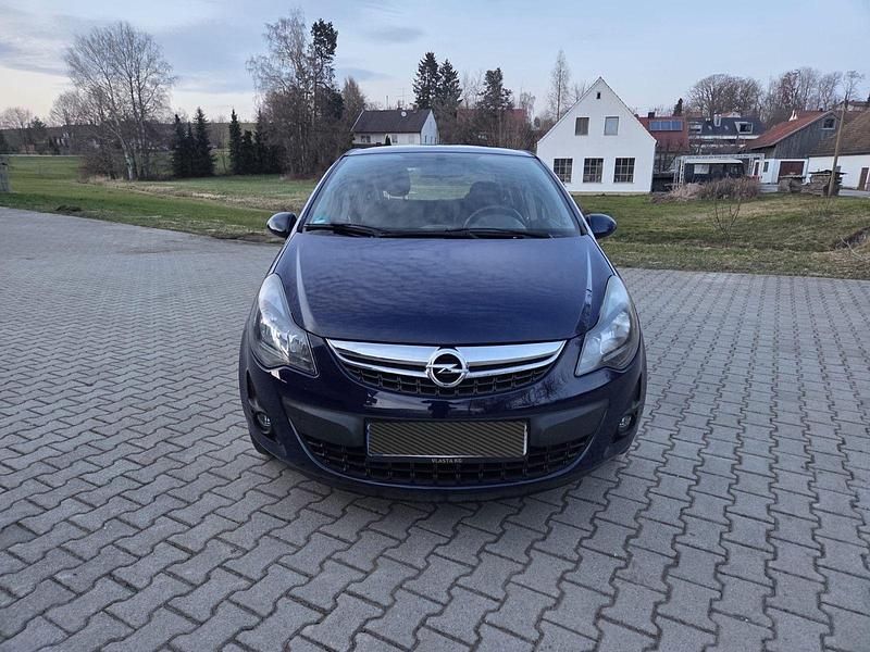 Gebraucht Opel Corsa Edition 87 PS (63 kW) 2014 Blau Kleinwagen