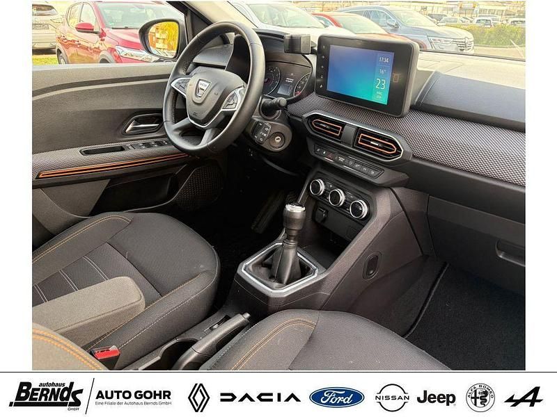 Gebraucht Dacia Sandero Stepway 110 PS (80 kW) 2023 Grau Kleinwagen