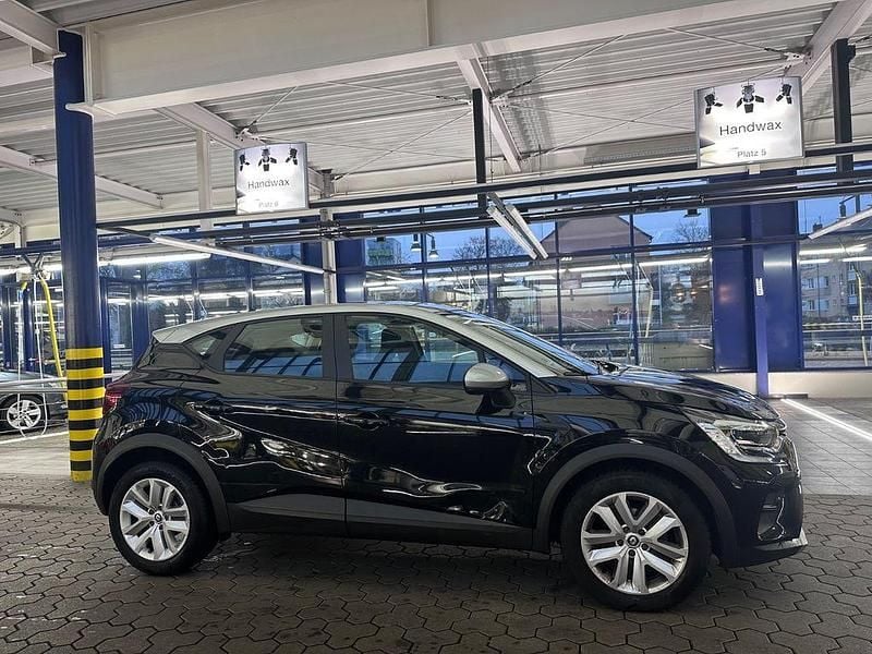Second-hand Renault Captur Evolution 140 CP (102 kW) 2023 Negru SUV