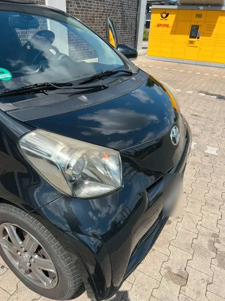 Gebraucht Toyota iQ 68 PS (50 kW) 2009 Schwarz Kleinwagen