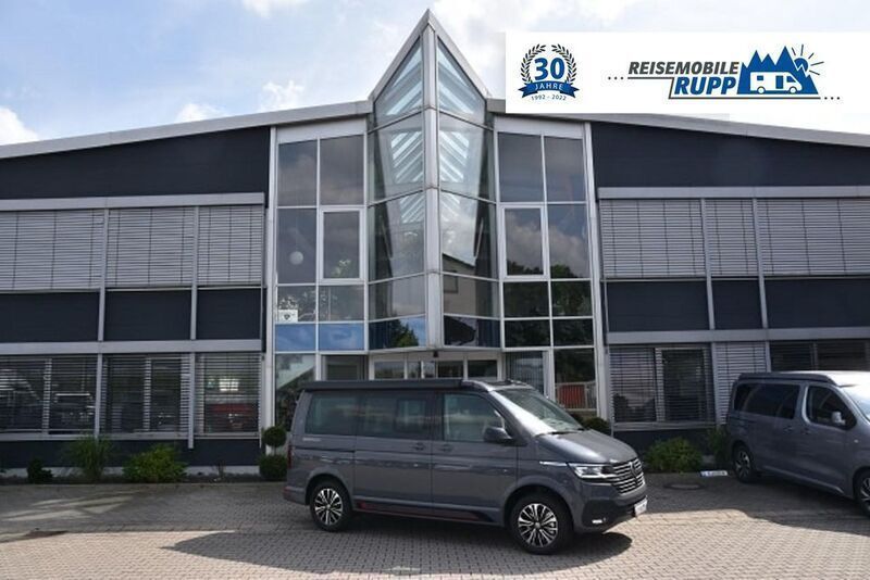 Grau Gebraucht 2024 VW T6.1 Edition Van | 69.750 € - Bild 1/4