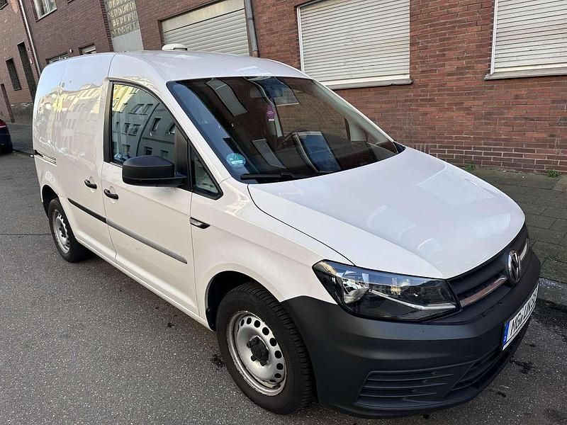 Gebraucht VW Caddy 102 PS (75 kW) 2019 Weiß Van / Kleinbus