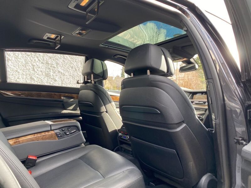 Gebraucht BMW 750L Exclusive 381 PS (280 kW) 2014 Grau Limousine