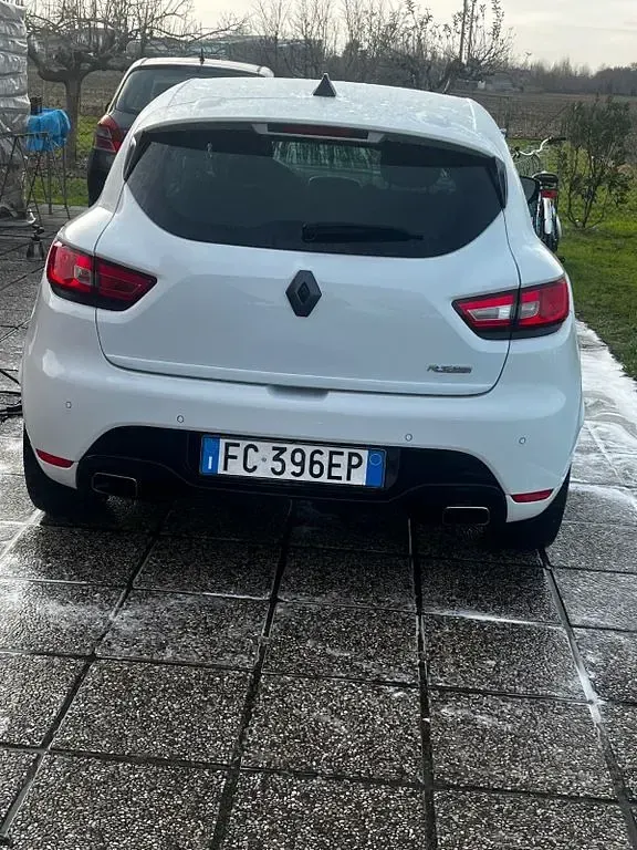 Gebraucht Renault Clio IV R.S. 200 PS (147 kW) 2015 Weiß Limousine